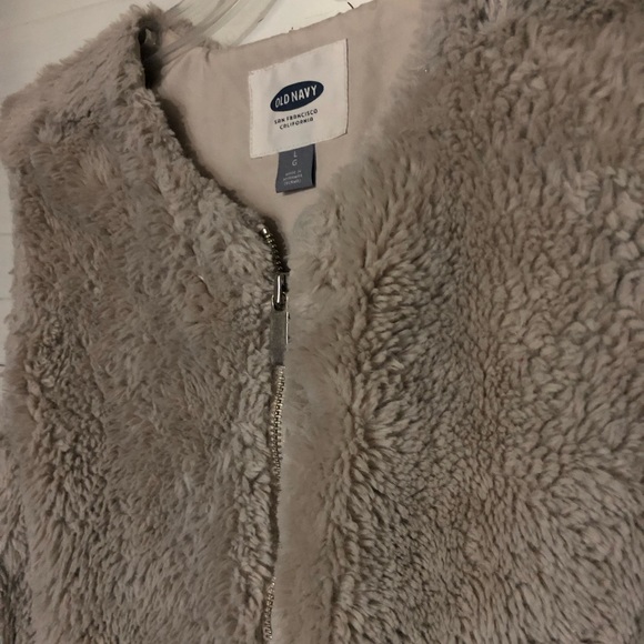 Old Navy Ladies Faux Fur Vest LG - Picture 3 of 5